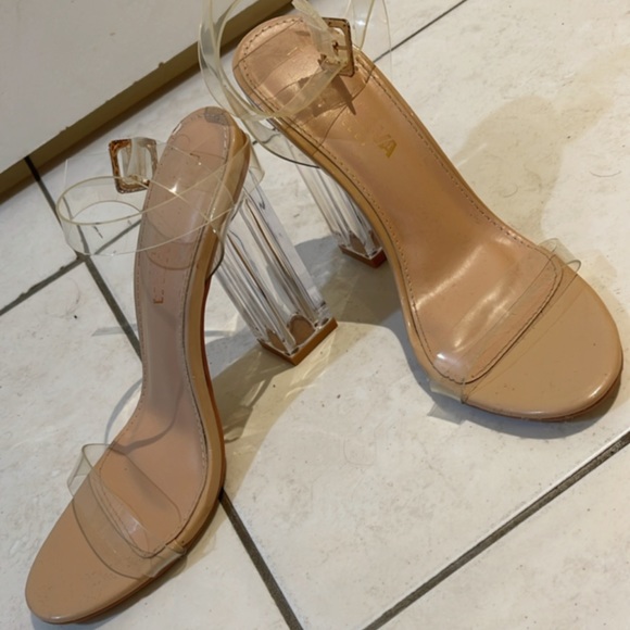 Fashion Nova Nude Heels - Picture 1 of 4